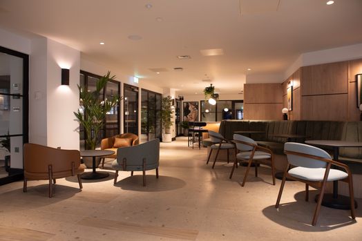 Photo of a centre Court.