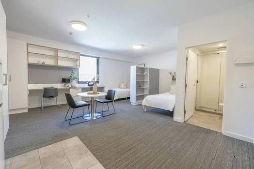 Premier Twin Share Studio (Mid Floor)