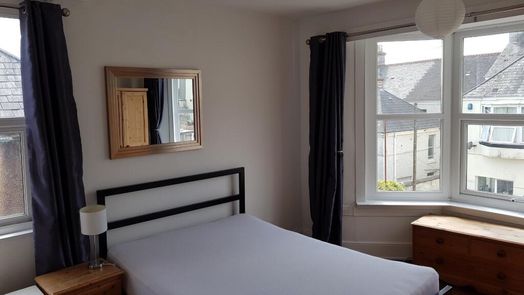 Photo of a 25, Beatrice Avenue.