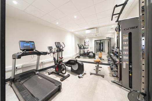 Photo of a canvas Quintana Gate.