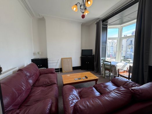 Photo of a 17, Headland Park Flat 2.