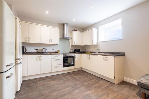Photo of a flat 8, 10 Pitt Street, Lancaster, LA1 1NX.