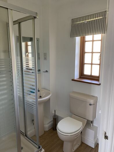 Photo of a ideal for Exeter Medical Students 3 Bed House 10 minute walk from Royal Cornwall Hospital.