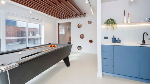 Photo of a selly Oak Court.