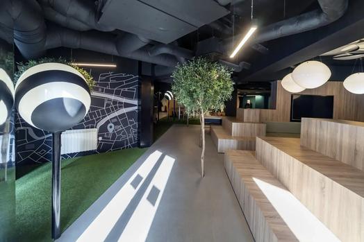 Photo of a copley Court.