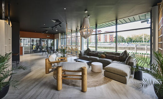 Photo of a ensuite Standard.