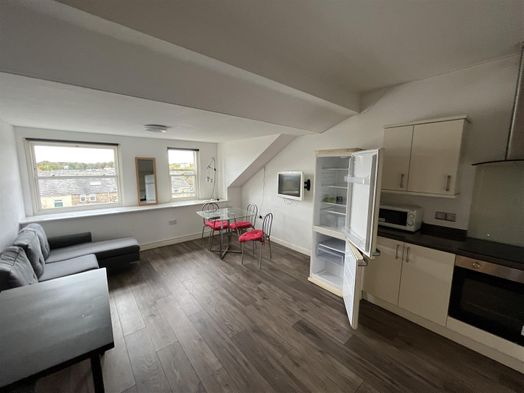 Photo of a flat 9, 10 Pitt Street, Lancaster, LA1 1NX.