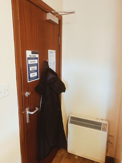 Photo of a room in 1-room student hall in Edinburgh.