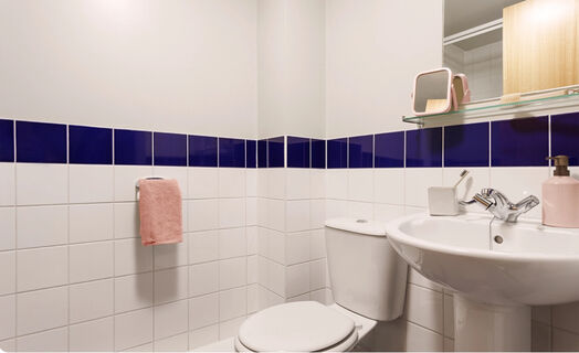 Photo of a ensuite room in 1-room student hall in Liverpool.