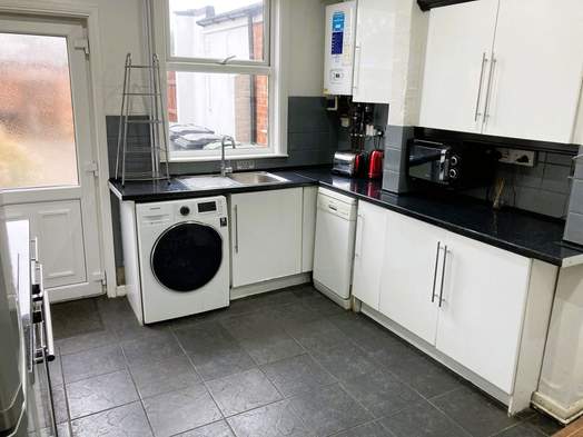 Photo of a student Only Double Rooms - Triangle/Town.