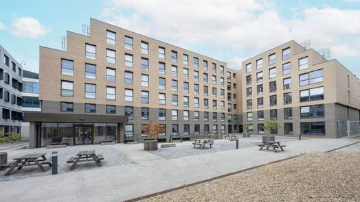 Photo of a rhodaus Court.
