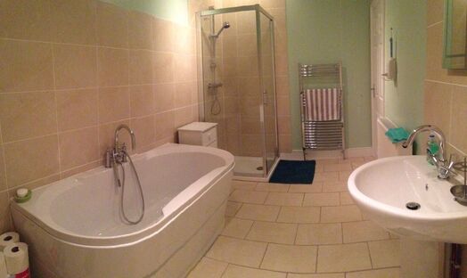 Photo of a double room near Singleton.