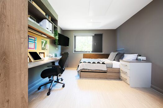 Photo of a tenancy takeover - silver studio - Eclipse, Cardiff.