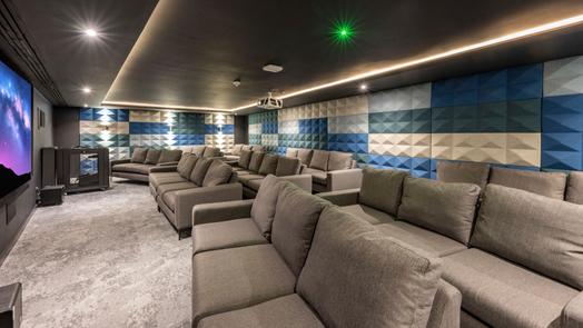 Photo of a renslade House.