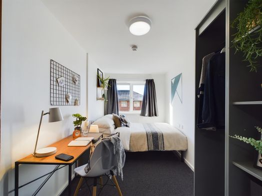 Photo of a 4 Bedroom House, 9 Brookside, Derby.