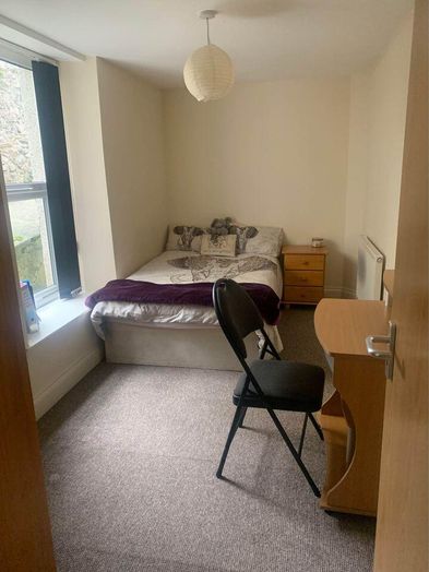 Photo of a 39A, Connaught Avenue.