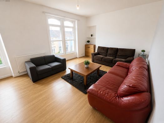 Photo of a 86B Hanover Street.