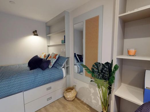 One Bed Apartment