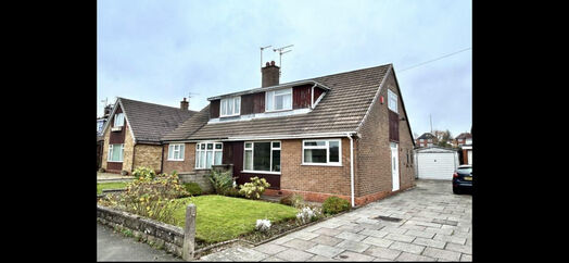 Photo of a 4-bedroom house in Newcastle-under-Lyme.