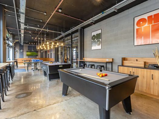 Photo of a globe Works.