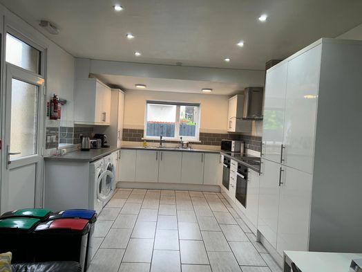 Photo of a 14 Bernard Street - 4 Bed.