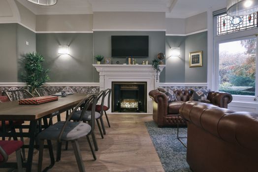 Photo of a claremont Place.
