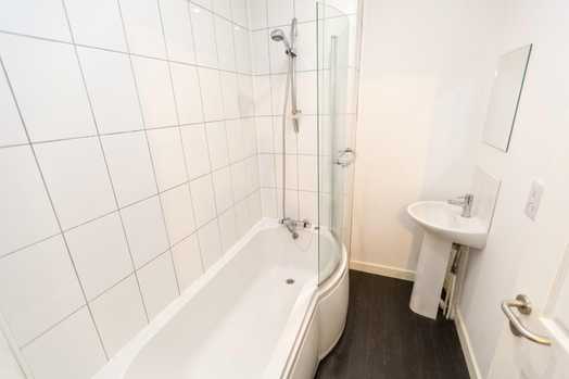 Photo of a 3-bedroom flat in Sheffield.