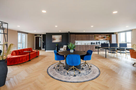 Photo of a zenith House.