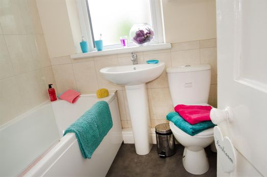 Photo of a 5 Newsham Place, Lancaster, LA1 4DF.
