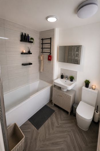 Photo of a professional or Academic Lodger Needed! Modern double room available.
