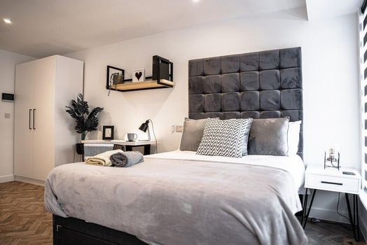 Studios - Edition III