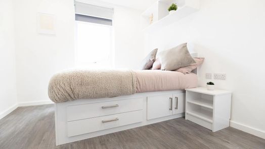 7 Bed Classic En-suite