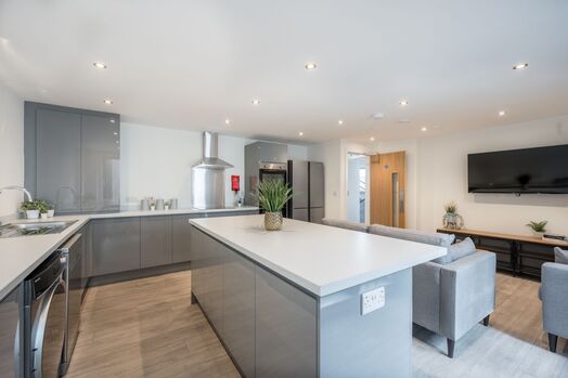 Photo of a apt 7 Anglo Works .