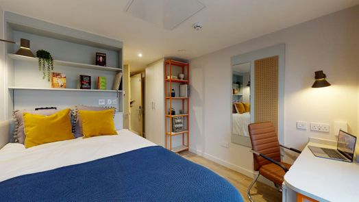 7 Bed En-Suite