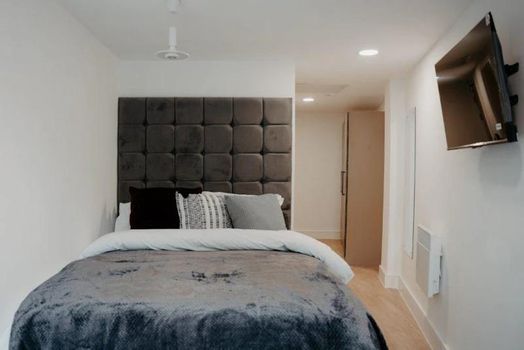 Ensuite Edition I Plus