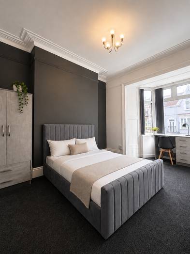 Photo of a 11 Eaton Crescent.