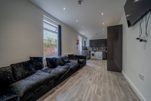 Photo of a 27 Malvern Terrace.