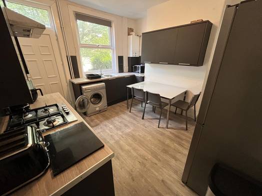 Photo of a 8, Trelawn Terrace.
