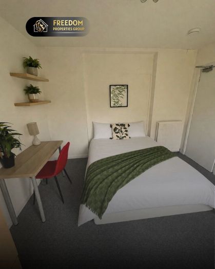 Photo of a 🔥HUGE LUXURY ROOM  - FANTASTIC LOCATION - HALF PRICE FIRST MONTH!! 🔥.