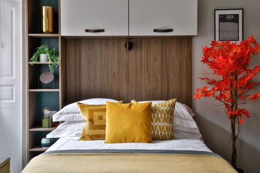 Premium Smaller Studio