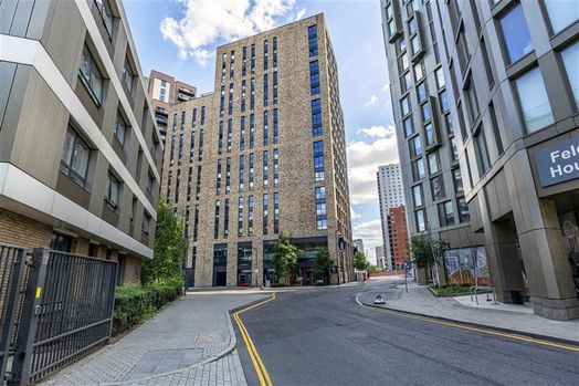 Canvas Barnard Point