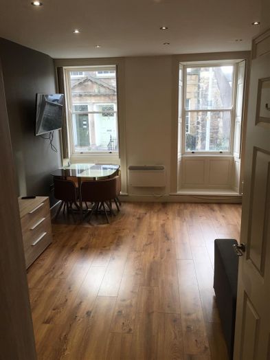 Photo of a flat 2, 127 St. Leonards Gate, Lancaster, LA1 1NL.
