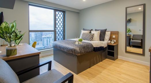 Penthouse 1 Bed Apartment