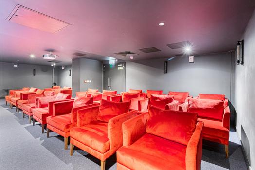 Photo of a chapter Kings Cross.