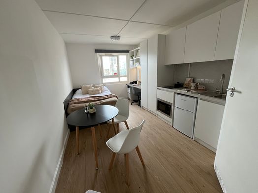 Silver Plus Studio