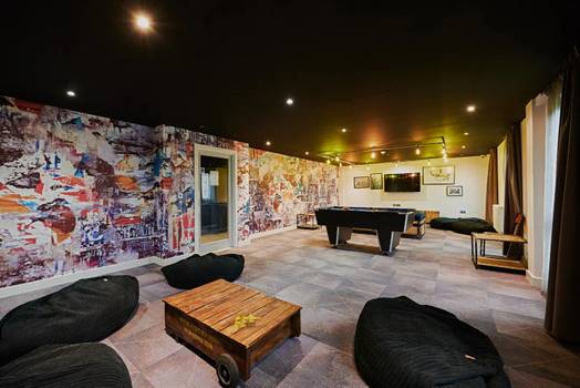 Photo of a glasgow West End.