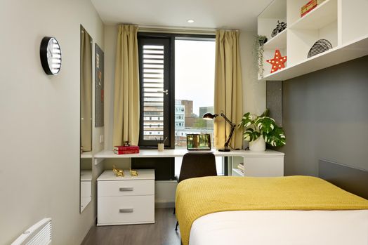 Silver Ensuite