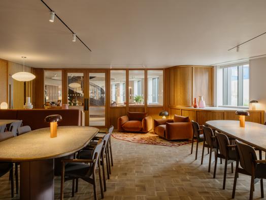 Photo of a canvas Arthur House.