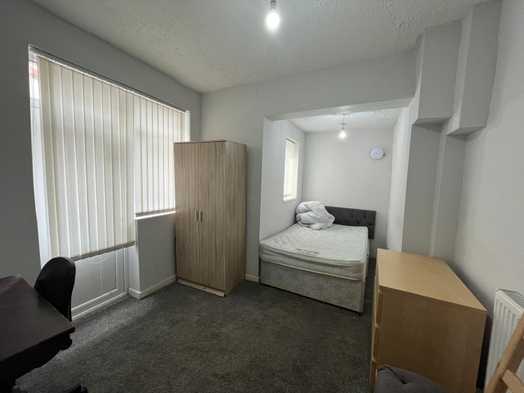 Photo of a room Available £140PPPW on Milnthorpe Street.