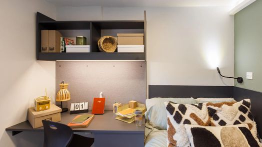 7 Bed En-Suite